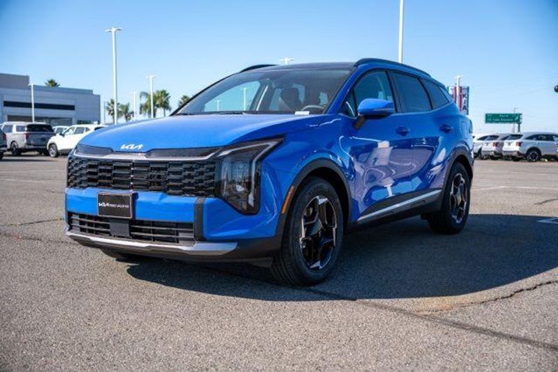 New 2026 Kia Sportage EXImage 3