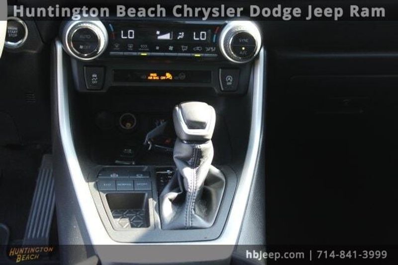 2023 Toyota RAV4 XLE PremiumImage 15