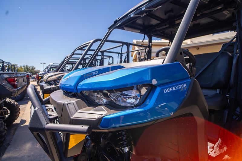 2023 CAN-AM DEFENDER MAX XT HD10 OXFORD BLUEImage 2