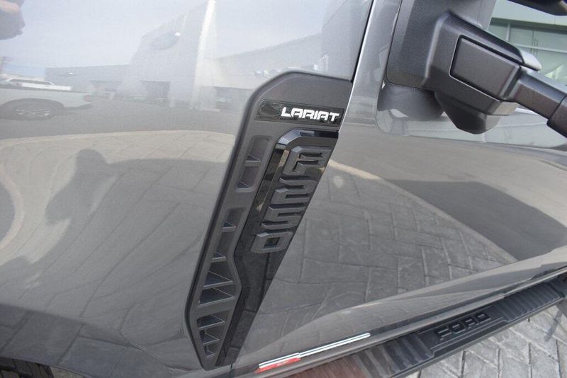 New 2024 Ford F-250SD LariatImage 5