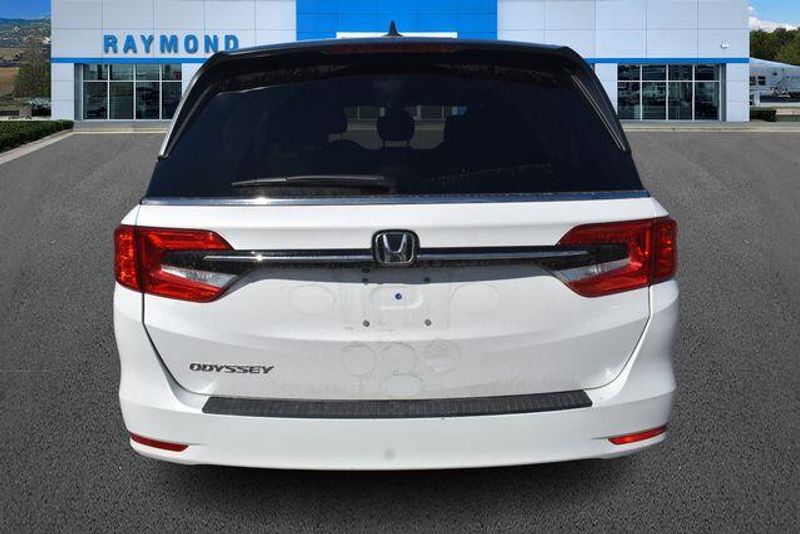 Used 2024 Honda Odyssey EX-LImage 4