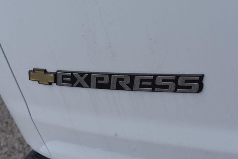 New 2025 Chevrolet Express 2500 Work VanImage 13