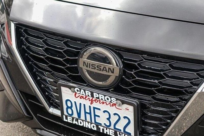 2021 Nissan Sentra SVImage 7