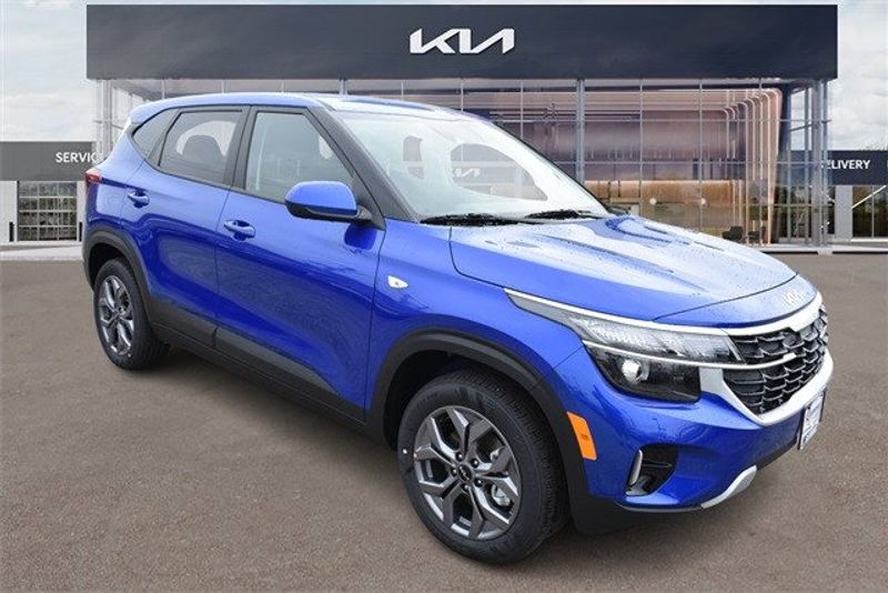 2024 Kia Seltos LXImage 12