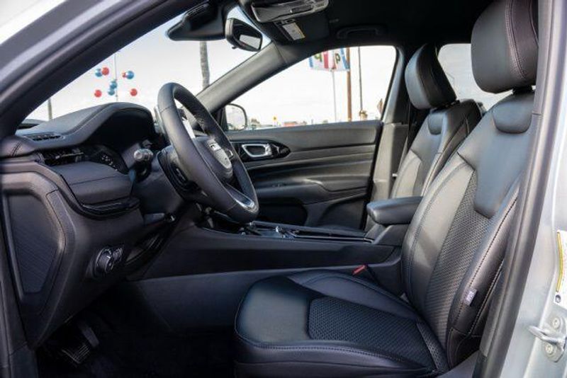 New 2026 Jeep Compass LatitudeImage 12