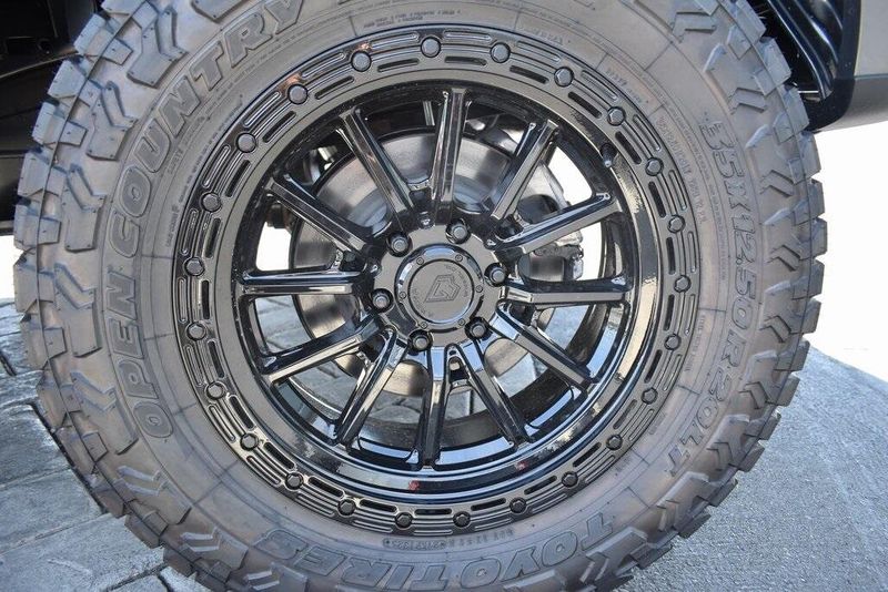 New 2025 Ford F-150 XLTImage 7