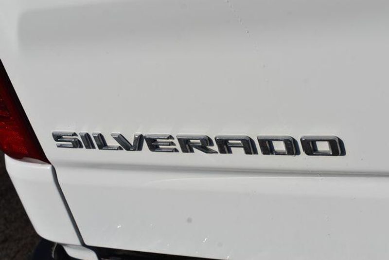 Used 2024 Chevrolet Silverado 1500 CustomImage 19