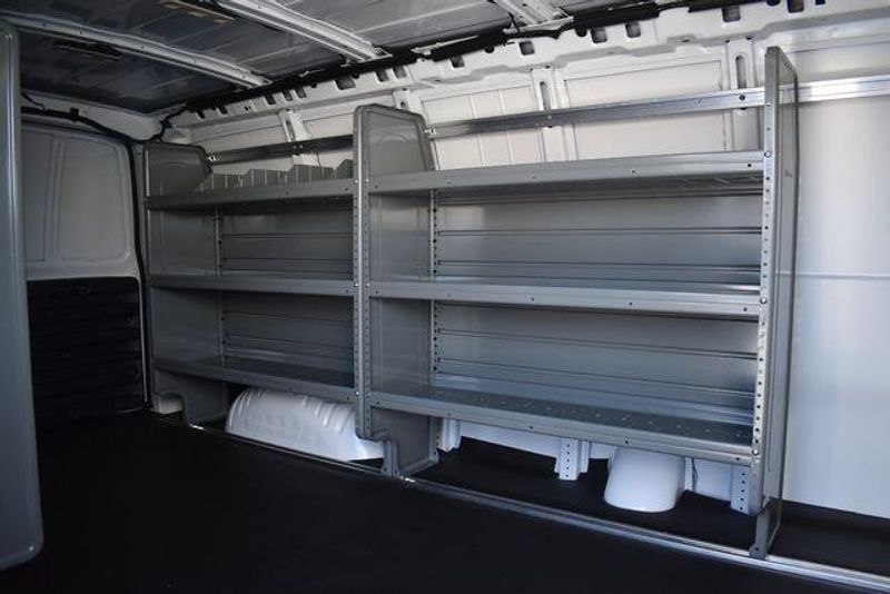 New 2025 Chevrolet Express 3500 Work VanImage 15