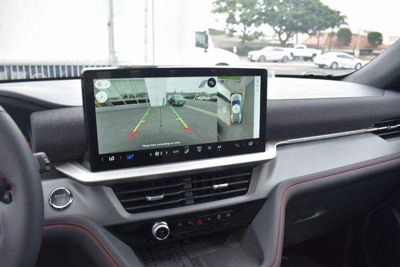 New 2025 Ford Explorer STImage 21