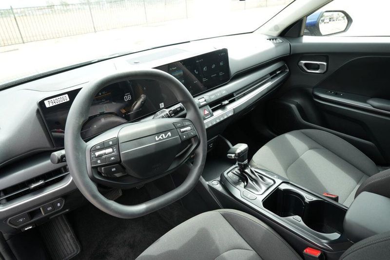 Used 2026 Kia K4 LXSImage 10