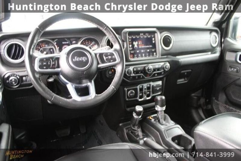 2022 Jeep Gladiator OverlandImage 19