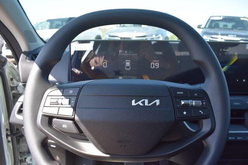 New 2026 Kia K4 LXSImage 24