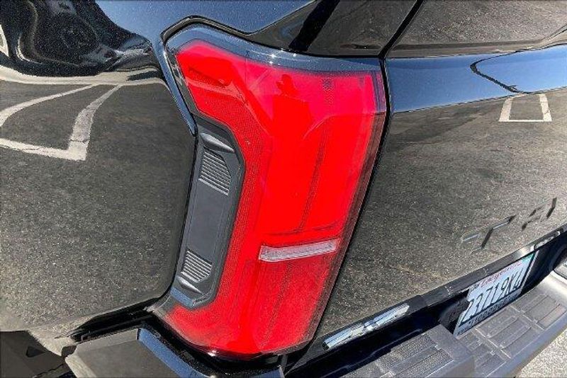 Used 2026 Toyota Tacoma SR5Image 28