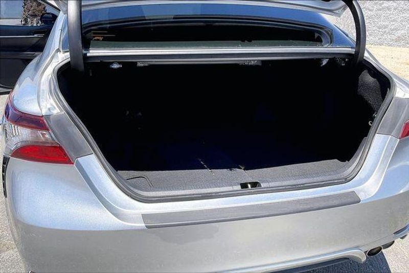 Used 2021 Toyota Camry SEImage 34