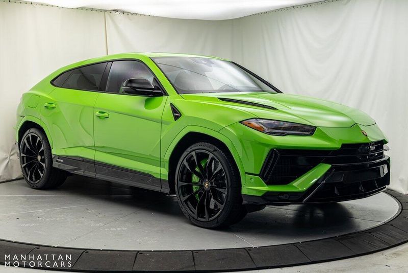 2024 Lamborghini Urus SImage 7