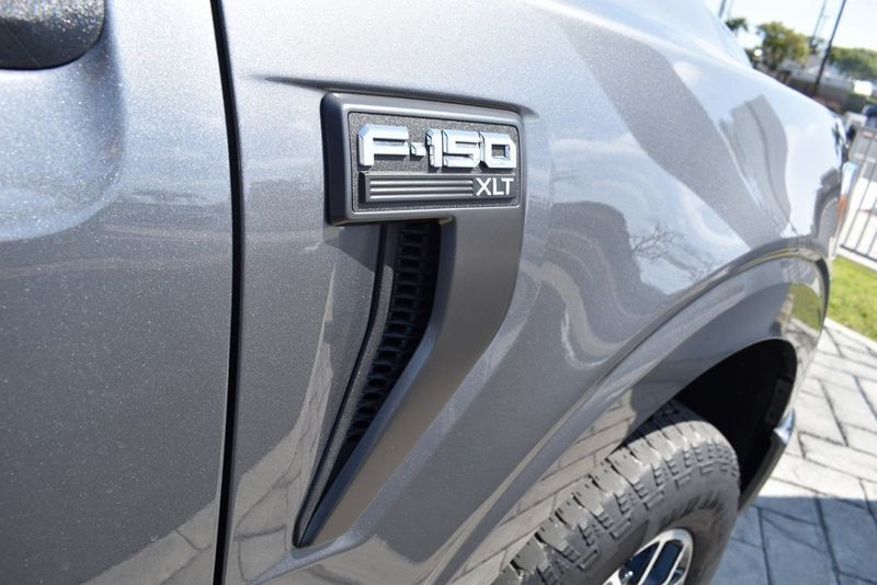 2022 Ford F-150 XLTImage 5