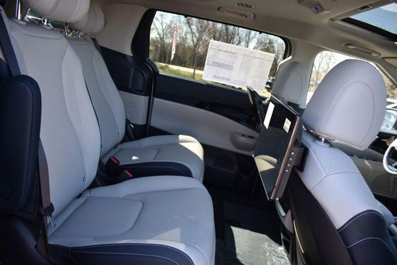 New 2026 Kia Carnival Hybrid SX PrestigeImage 19