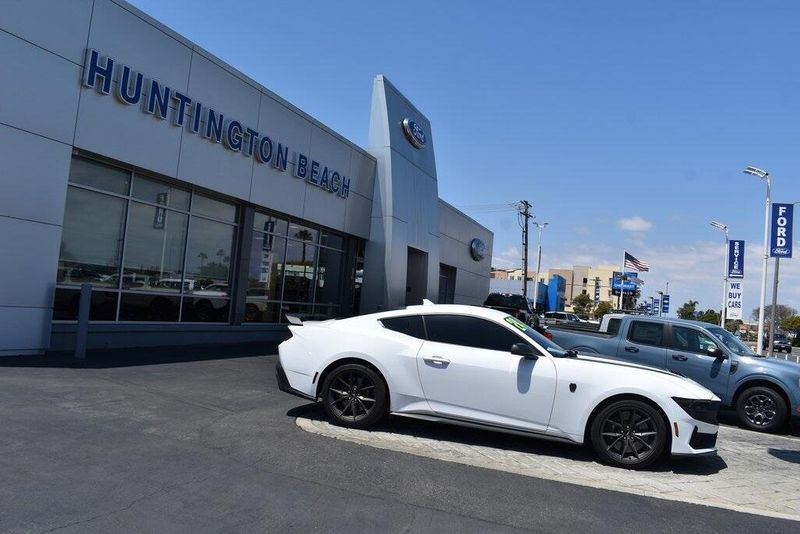 Used 2024 Ford Mustang Dark HorseImage 3