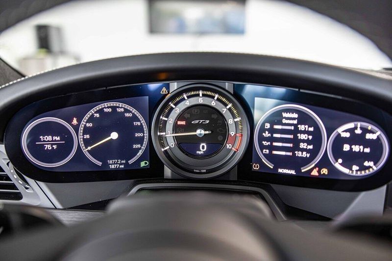 2023 Porsche 911 GT3 photo 23