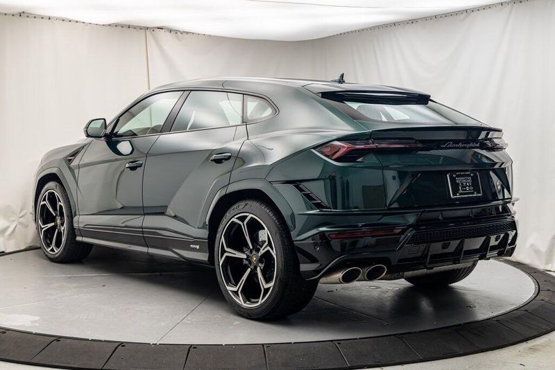 2023 Lamborghini Urus SImage 3