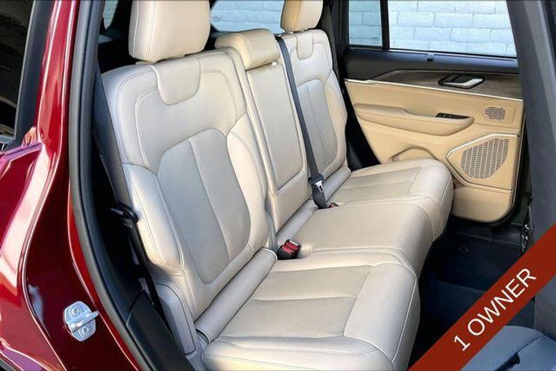 Used 2023 Jeep Grand Cherokee LimitedImage 26