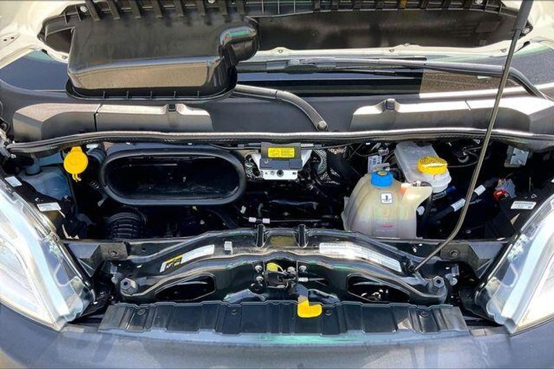 Used 2025 RAM ProMaster 2500 High RoofImage 9