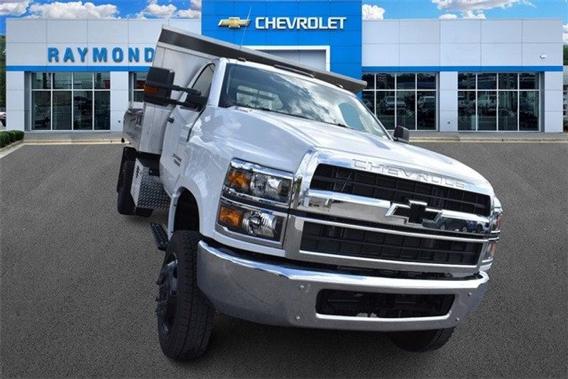 2024 Chevrolet Silverado 6500HD 1WTImage 9