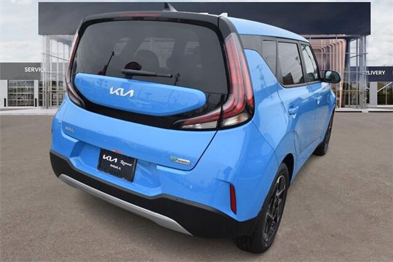 2025 Kia Soul EXImage 3