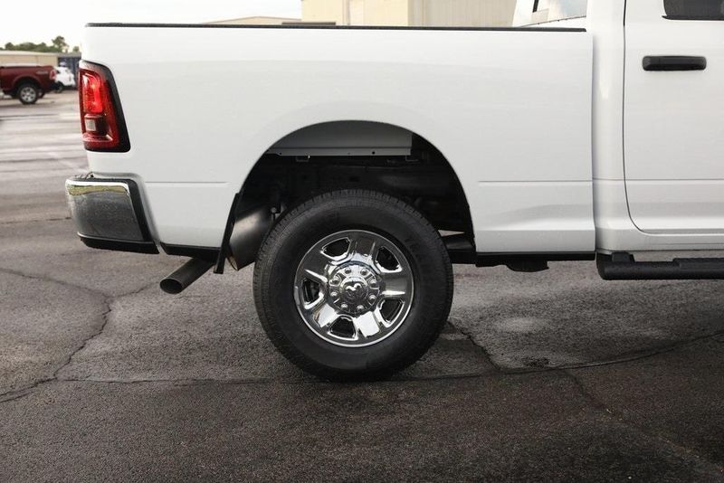 2025 RAM 2500 Tradesman Crew Cab 4x4 6