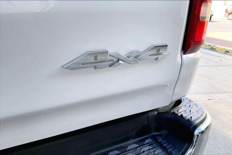 Used 2024 RAM 1500 LimitedImage 7