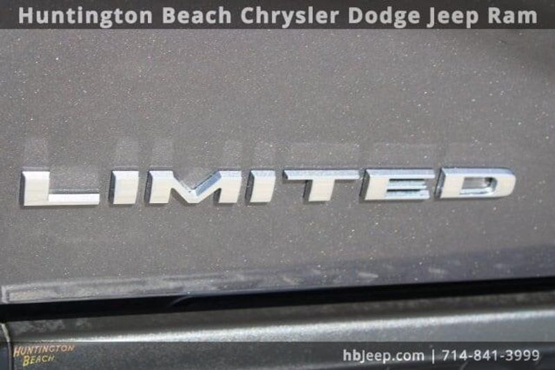 2019 RAM 3500 LimitedImage 9