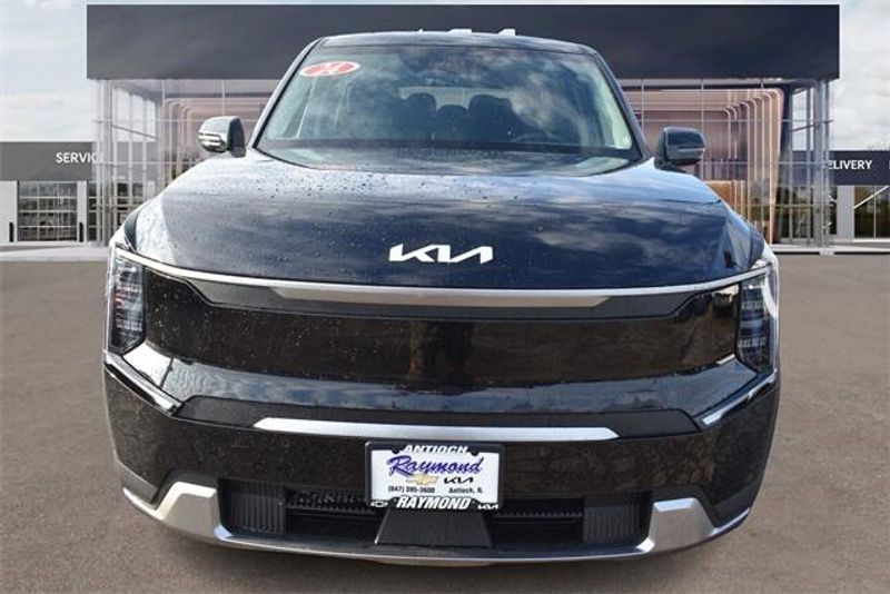 2024 Kia EV9 LightImage 8