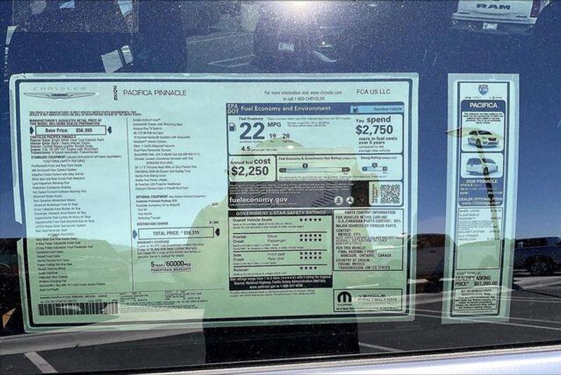 New 2026 Chrysler Pacifica PinnacleImage 16