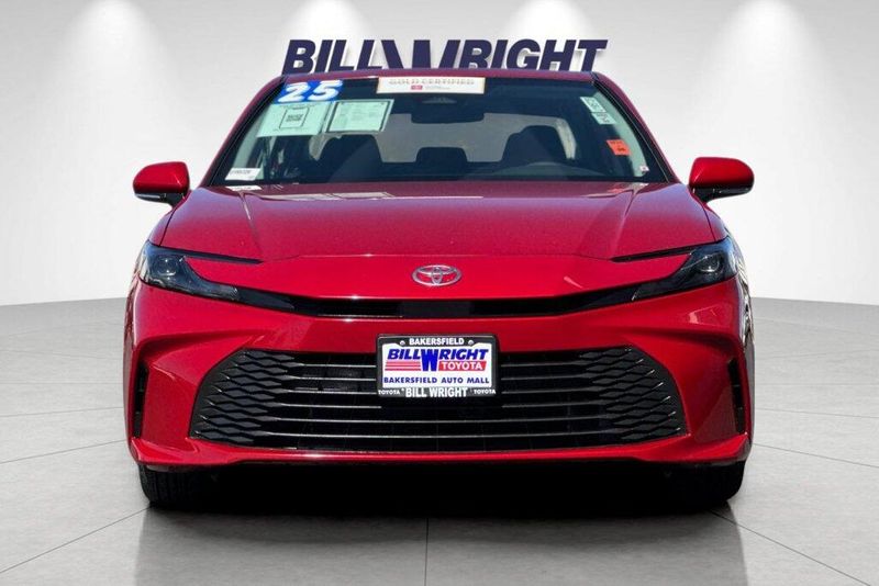 Used 2025 Toyota Camry LEImage 8