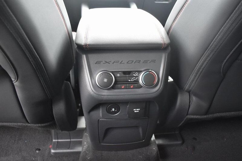 New 2025 Ford Explorer STImage 10