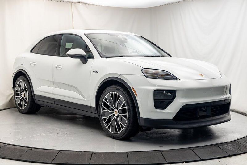 2024 Porsche Macan Electric 4Image 7