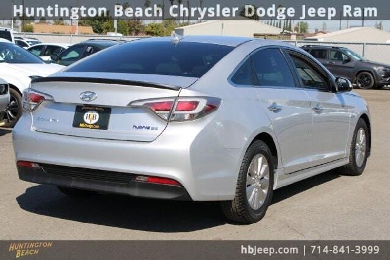 2016 Hyundai Sonata Hybrid SEImage 5