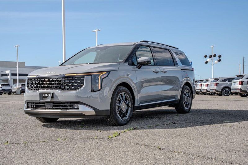 New 2026 Kia Carnival Hybrid SXImage 3