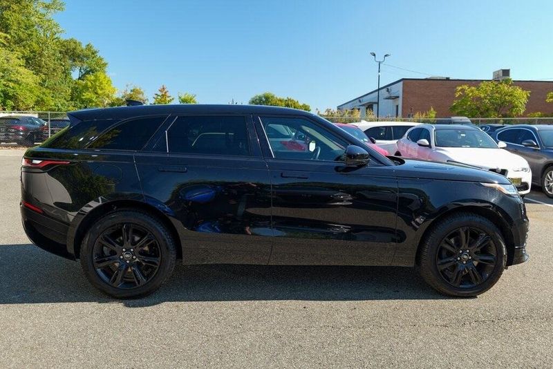 2022 Land Rover Range Rover Velar P250 R-Dynamic S photo 8