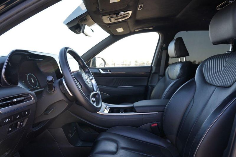 Used 2023 Hyundai Palisade CalligraphyImage 11