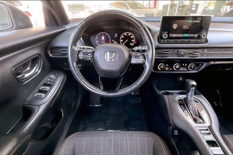 Used 2023 Honda HR-V SportImage 4