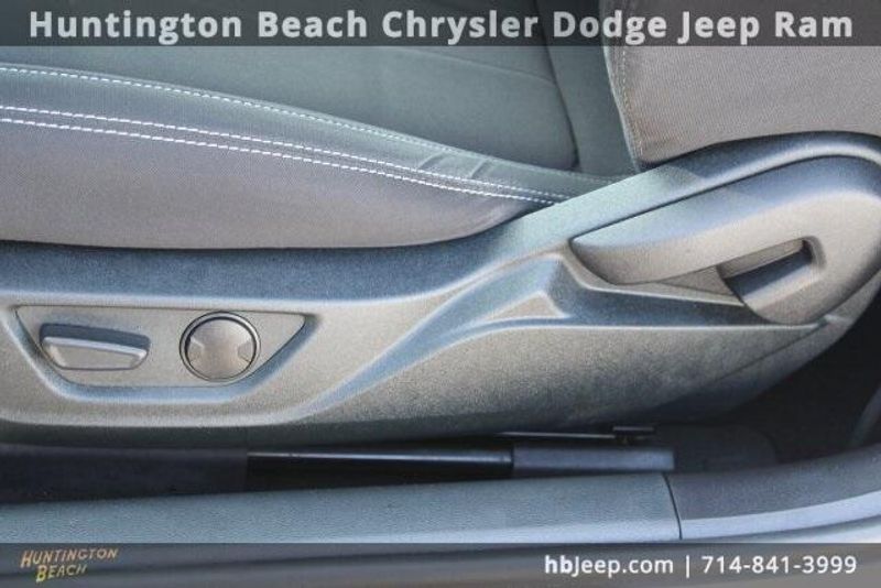 2022 Ford Mustang EcoboostImage 30