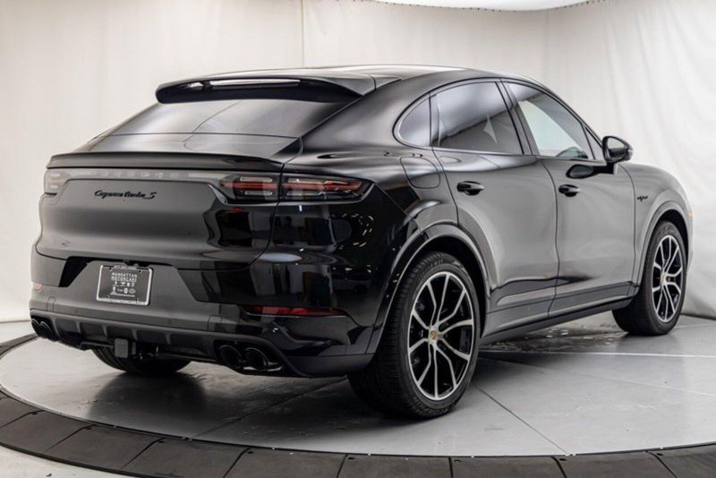 2023 Porsche Cayenne Turbo S E-Hybrid in a Chromite Black Metallic exterior color and Blackinterior. Lotus Manhattan 347-395-5714 lotusmanhattan.com 