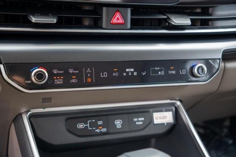 New 2026 Kia Carnival LXSImage 21