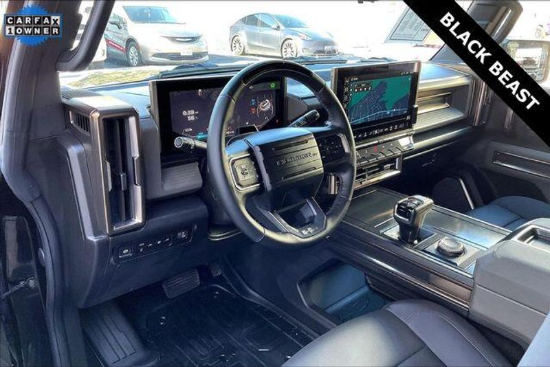 Used 2025 GMC HUMMER EV SUV 2XImage 14