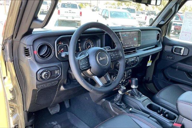 New 2026 Jeep Gladiator Rubicon 4x4Image 6