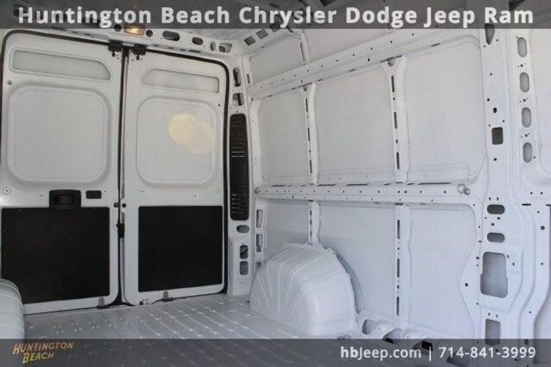 2023 RAM ProMaster 2500 High RoofImage 43