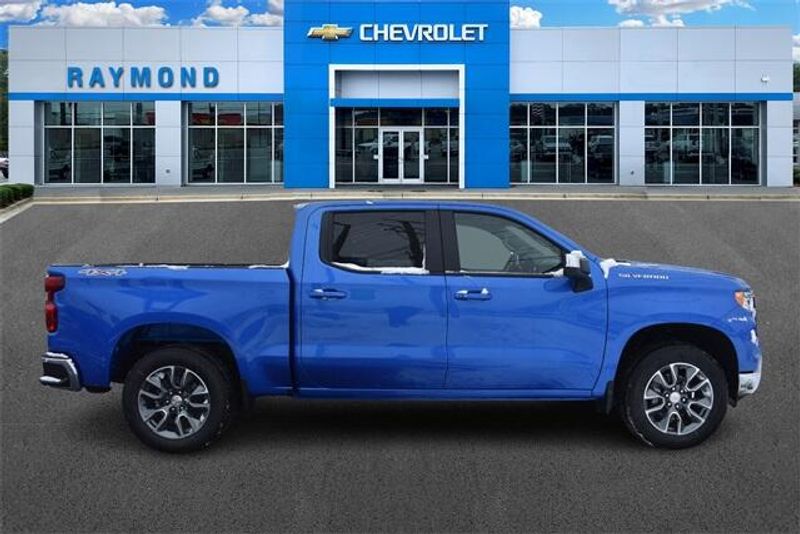 New 2026 Chevrolet Silverado 1500 LTImage 2