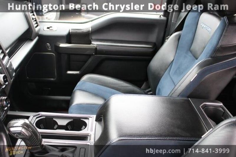 2019 Ford F-150 RaptorImage 48
