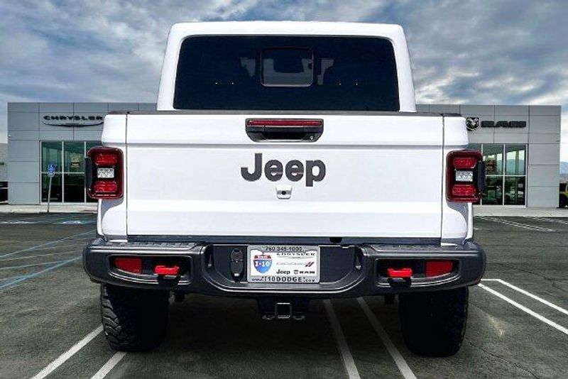 New 2027 Jeep Gladiator Rubicon 4x4Image 3